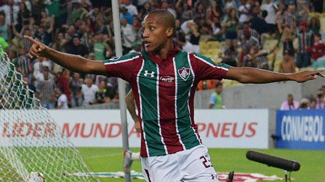 Pedro có thể chơi tốt cả 2 chân cùng khả năng săn bàn đáng gờm.