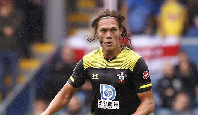 6. Southampton. HLV Ralph Hasenhuttl không có trong tay những ngôi sao phòng ngự ưng ý nhất. Sự bất ổn về mặt phong độ đến từ những cái tên Jannik Vestergaard, Alex McCarthy và Ryan Bertrand khiến đội bóng này nhiều lần phải chấp nhận trận thua oan ức.