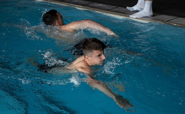 Tài năng trẻ Mason Mount được Southgate tung vào sân ở chiến thắng 4-0 trước Bulgaria. Trong màu áo câu lạc bộ Chelsea, Mason có màn trình diễn ấn tượng sau 4 vòng đấu đầu tiên tại Premier League 2019/2020.