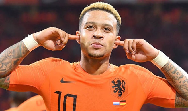 Depay chói sáng cùng Cơn lốc màu da cam.