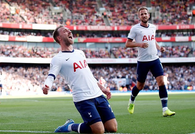Tottenham thể hiện phong độ trồi sụt.