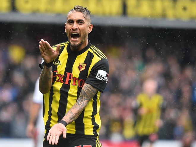 Pereyra trong màu áo Watford.