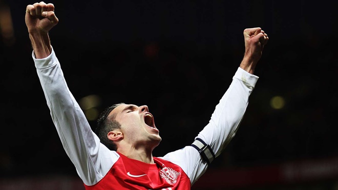 11. Tiền đạo: Robin van Persie. Chân sút người Hà Lan đứng thứ 8 trong bản danh sách các cây săn bàn hàng đầu Arsenal với tổng cộng 132 bàn thắng.