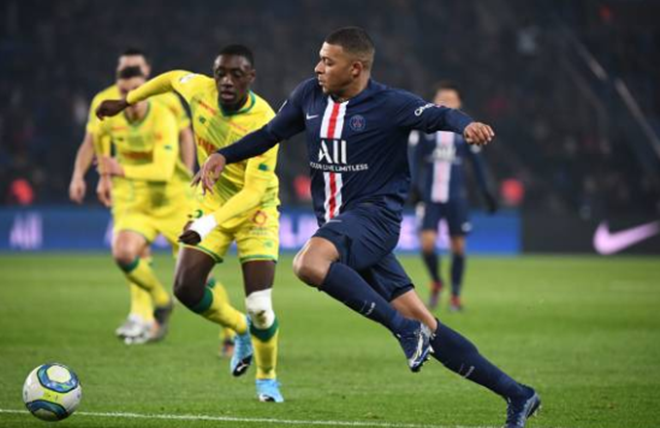 PSG vẫn "một mình một ngựa" tại Ligue 1, đồng thời chính thức đoạt tấm vé vào vòng đấu loại trực tiếp Champions League 2019/2020. Tham vọng của giới chủ nhà vô địch nước Pháp là tiến càng sâu càng tốt tại đấu trường số 1 châu Âu.