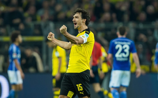 6. Mats Hummels (4 triệu bảng). Hummels gia nhập BVB từ đối thủ Bayern Munich vào năm 2009. Anh nhanh chóng trở thành đối tác cực ăn ý với Neven Subotic nơi trung tâm hệ thống phòng ngự đội nhà.