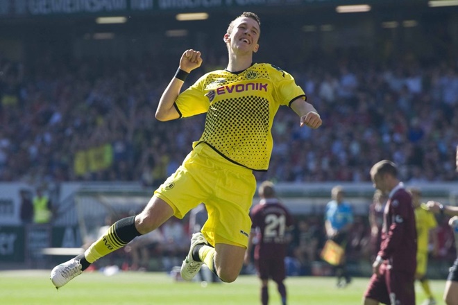 8. Ivan Perisic (5 triệu bảng). Perisic gia nhập BVB vào năm 2011, đồng thời trở thành một trong những chữ ký thành công nhất lịch sử đội bóng nước Đức.