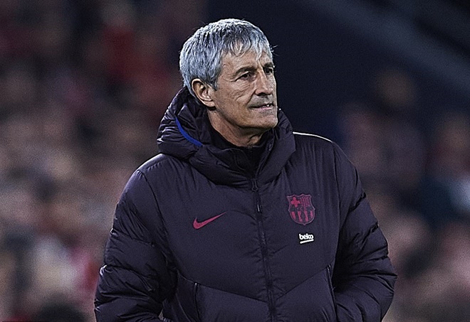 Tân HLV trưởng Quique Setien đối mặt với viễn cảnh chia tay ngôi sao số 1 của Barcelona, Messi ngay mùa hè này. Chủ nhân của 6 Quả bóng vàng có điều khoản đặc biệt trong bản hợp đồng sẽ ra đi cuối mùa giải năm nay nếu anh cảm thấy không "hạnh phúc".