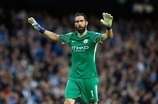 Bravo không có nhiều cơ hội ra sân tại Man City.