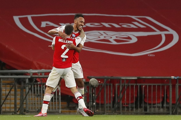 Một ngày thi đấu bùng nổ của Aubameyang. Cựu sao BVB là điểm sáng hiếm hoi của Arsenal ở mùa giải 2019/2020 khi anh vẫn giữ được tần suất ghi bàn ổn định.