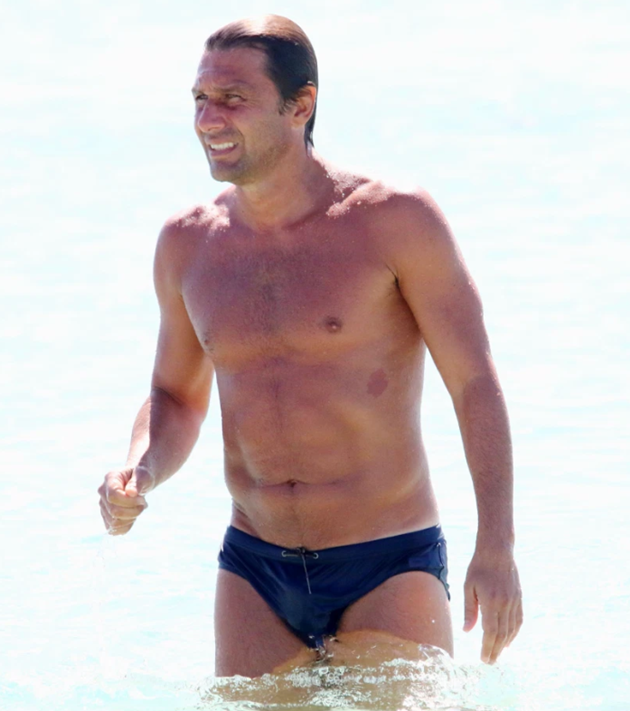 9. Antonio Conte. Một body hoàn hảo của thuyền trưởng Inter Milan.