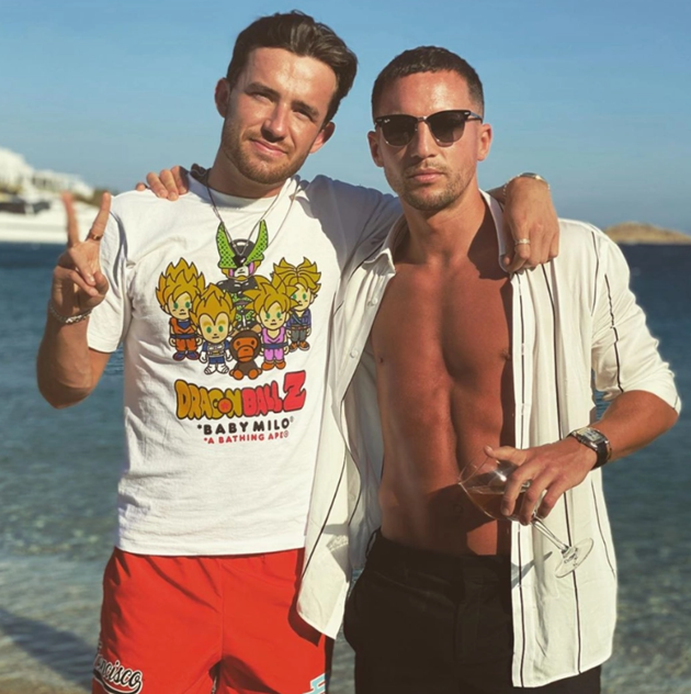 Bộ đôi Danny Drinkwater và Ben Chilwell cùng "hẹn hò" tại Mykonos.