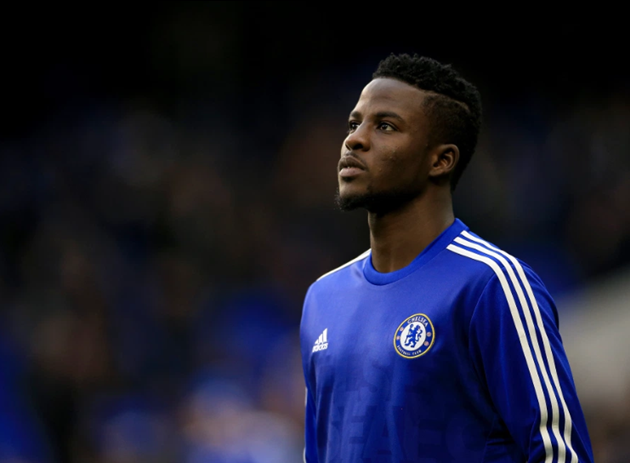 Trung vệ: Papy Djilobodji. Cầu thủ người Senegal khoác áo The Blues từ Nantes vào năm 2015. Papy không thi đấu bất kỳ trận nào tại EPL. Sau 6 tháng, Papy được đem cho mượn tại Werder Bremen trước khi bị bán đứt sang Sunderland.