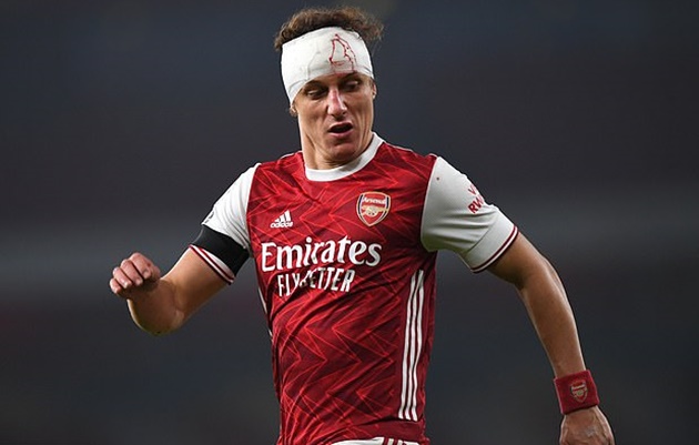 Trung vệ: David Luiz (Arsenal). Ngôi sao người Brazil đánh mất chính mình tại sân Emirates. Phong độ trồi sụt thất thường, những lần phạm sai lầm hớ hênh khiến Luiz mất điểm trầm trọng trong mắt HLV Mikel Arteta.