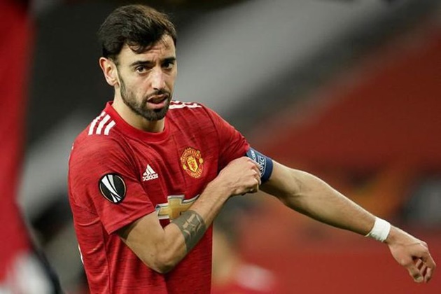 Hộ công: Bruno Fernandes. Tiền vệ người Bồ Đào Nha sở hữu lối chơi đầy sáng tạo. Fernandes là người truyền cảm hứng cho đoàn quân Ole Gunnar Solskjær nhờ nhãn quan chiến thuật, tư duy chơi bóng độc đáo.