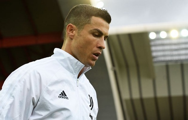6. Cristiano Ronaldo - Juventus. Siêu sao người Bồ Đào Nha không thể giúp Lão phu nhân chinh phục Serie A và Champions League. Thế nhưng, Ronaldo vẫn có cho riêng mình phong độ ấn tượng trên hàng công với 29 bàn thắng và 3 kiến tạo.