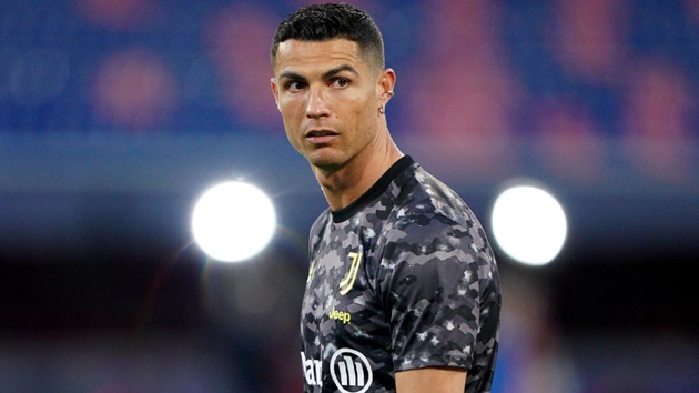 Tiền đạo trái: Cristiano Ronaldo. Siêu sao người Bồ Đào Nha có khả năng tái hợp với ông thầy cũ Ancelotti tại Real Madrid.