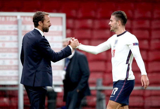 Southgate và Grealish.