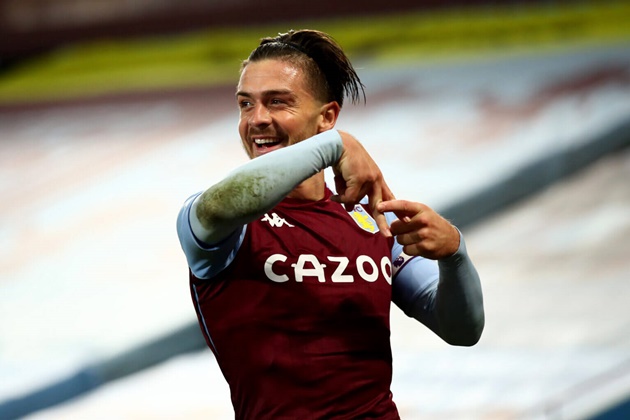Grealish trong màu áo Aston Villa.
