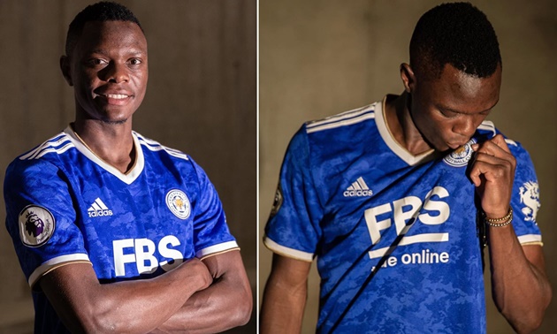 3. Patson Daka (Từ RB Salzburg đến Leicester City). Bầy cáo bỏ ra 23 triệu bảng để sở hữu Daka từ Salzburg. Tiền đạo 22 tuổi trải qua mùa giải 2020/2021 chói sáng trong màu áo Salzburg với khả năng săn bàn đáng nể.