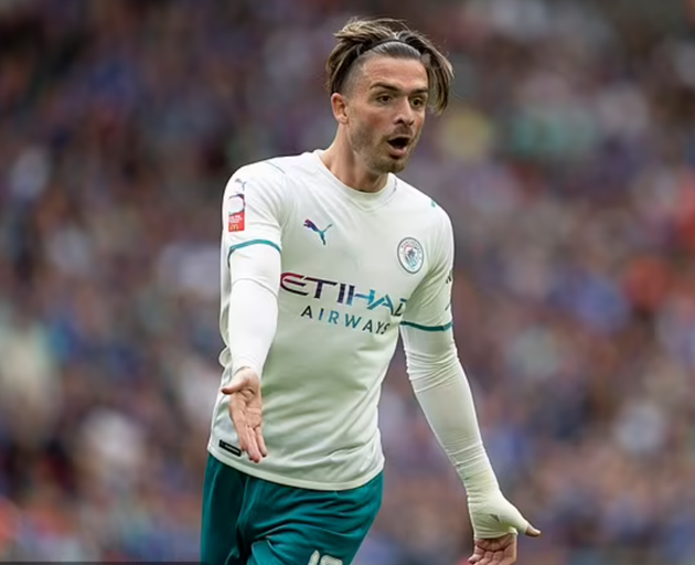 Grealish trong màu áo Man City.