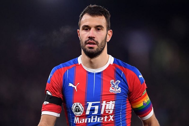 Milivojevic trong màu áo Palace.