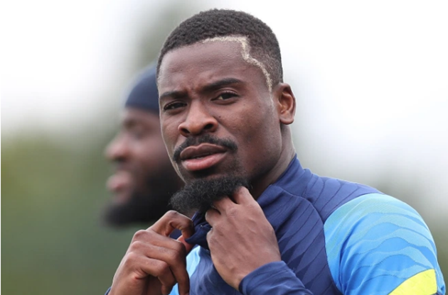 Aurier được liên hệ chặt chẽ đến Arsenal.