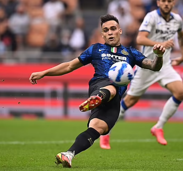 Martinez mở tỷ số trận đấu.