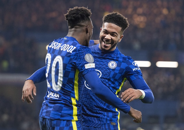 Ảnh bài viết Owen so sánh Reece James với huyền thoại Chelsea