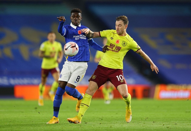 Bissouma gây ấn tượng trong màu áo Brighton.