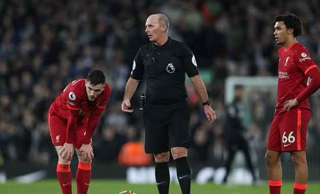 Ảnh bài viết Liverpool sở hữu Roberto Carlos và Cafu trong đội hình