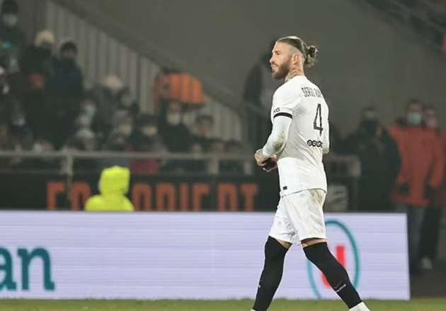 Ramos vào sân từ băng ghế dự bị ở phút 46, thay thế cho Nuno Mendes.