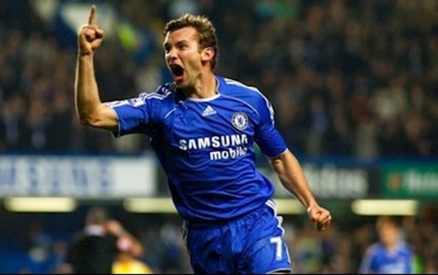 Shevchenko trong màu áo Chelsea.