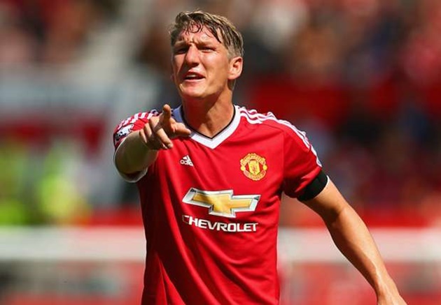 Schweinsteiger không được trọng dụng dưới thời Van Gaal và Mourinho.