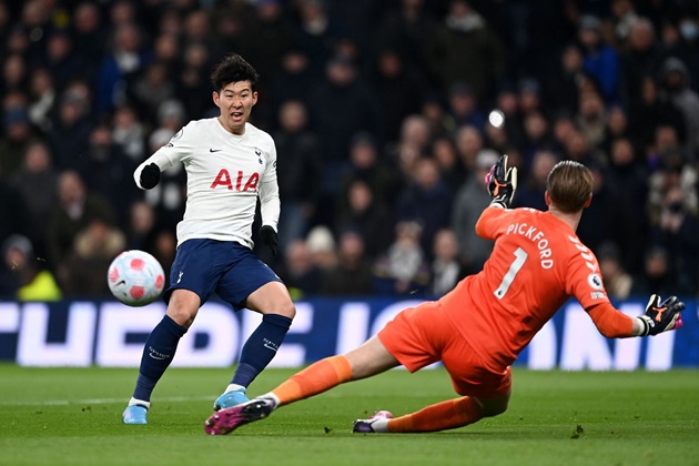 Son là điểm sáng hàng công Tottenham.