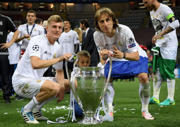 Kroos và Modric là những tiền vệ xuất sắc nhất châu Âu.