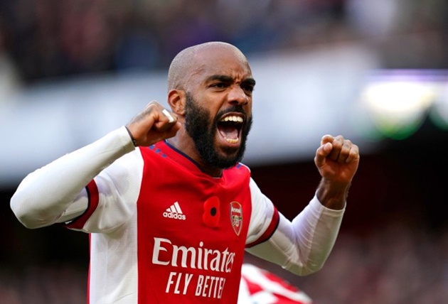 Lacazette có những giai đoạn là chủ công của Arsenal.