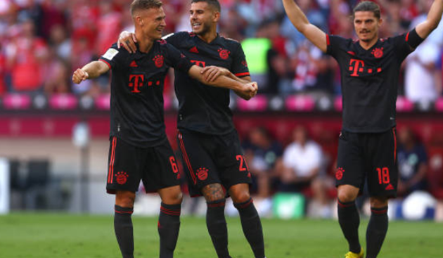 Những chỉ số thống kê cho thấy sự áp đảo toàn diện của Bayern Munich: 69% thời lượng kiểm soát bóng, 24 cú sút bao gồm 8 pha dứt điểm trúng đích, 592 đường chuyền xuyên suốt 90 phút.