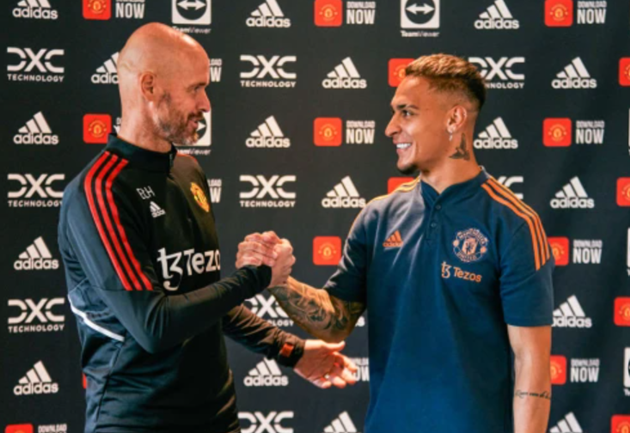 Ảnh bài viết Van der Sar nói mỉa Ten Hag