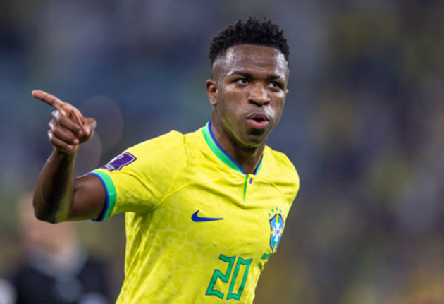 Tiền đạo trái: Vinicius Junior. Vinicius đảm bảo một suất đá chính trên hàng công Brazil. Lối chơi đậm chất kỹ thuật, lắt léo, giàu đột biến từ tiền đạo 22 tuổi hứa hẹn mang đến nhiều rắc rối cho hàng phòng ngự Croatia.