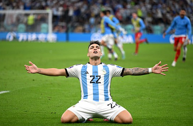 Martinez là người thực hiện lượt sút luân lưu quyết định giúp Argentina đi tiếp.