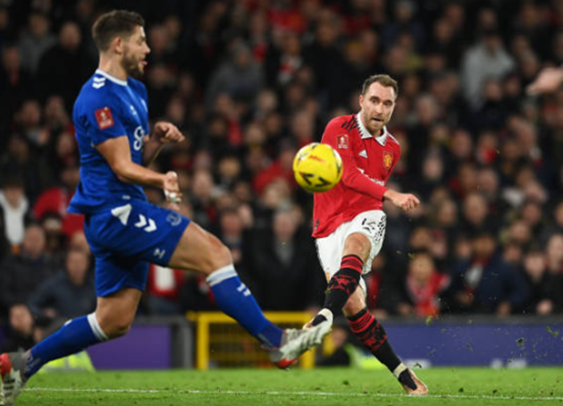 Tiền vệ: Christian Eriksen. Ngôi sao người Đan Mạch sẽ đảm trách vai trò số 10 thay thế Bruno Fernandes.