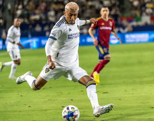 Ảnh bài viết Thay Bellerin, Barcelona nhắm thần đồng MLS