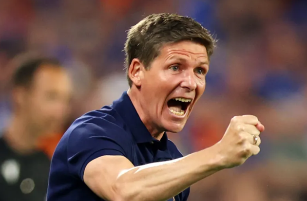 Oliver là ứng cử viên khả dĩ thay thế Conte.