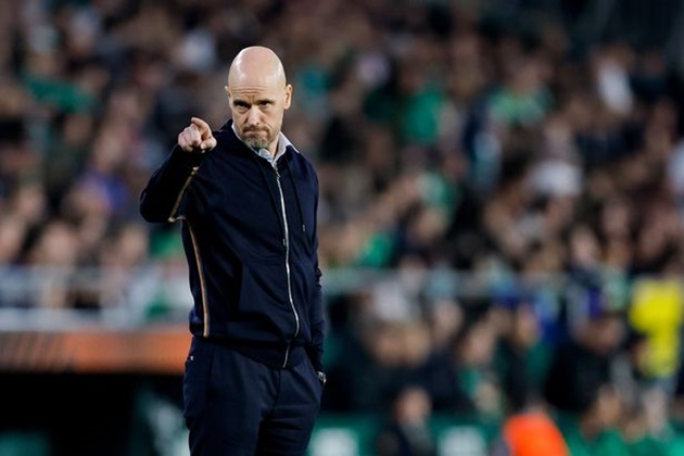 Ten Hag chưa thể giúp Antony và Sancho tiến bộ.