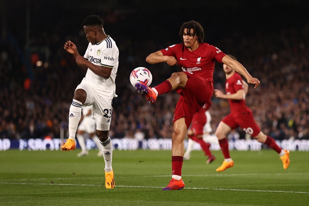 Ảnh bài viết Darren Bent: Alexander-Arnold sẽ còn xuất sắc hơn dưới tay Pep