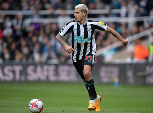 Tiền vệ người Brazil góp công lớn trên hành trình Newcastle lọt top 4 Premier League.