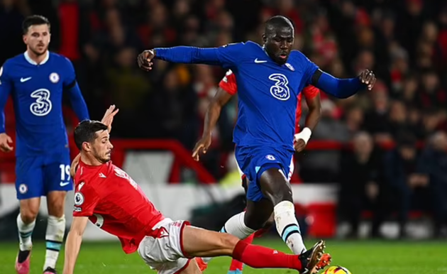 Tiền vệ: Remo Freuler (Nottingham Forest). Tiền vệ người Thụy Sĩ có màn trình diễn mờ nhạt trong màu áo Nottingham Forest.