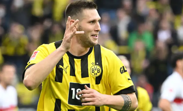 Dortmund sẽ cần Sule cho chặng đường dài.