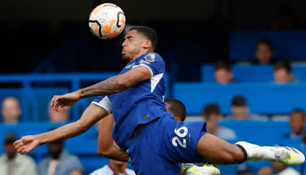 Colwill ngồi ngoài ở đại chiến với Man City.