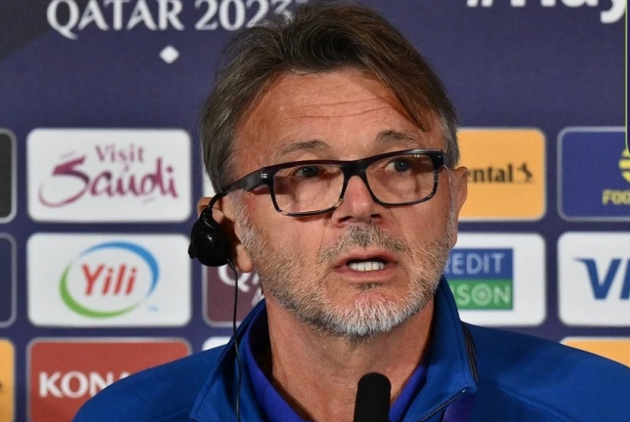 Ảnh bài viết HLV Troussier: "Tôi hài lòng với những gì các cầu thủ thể hiện"